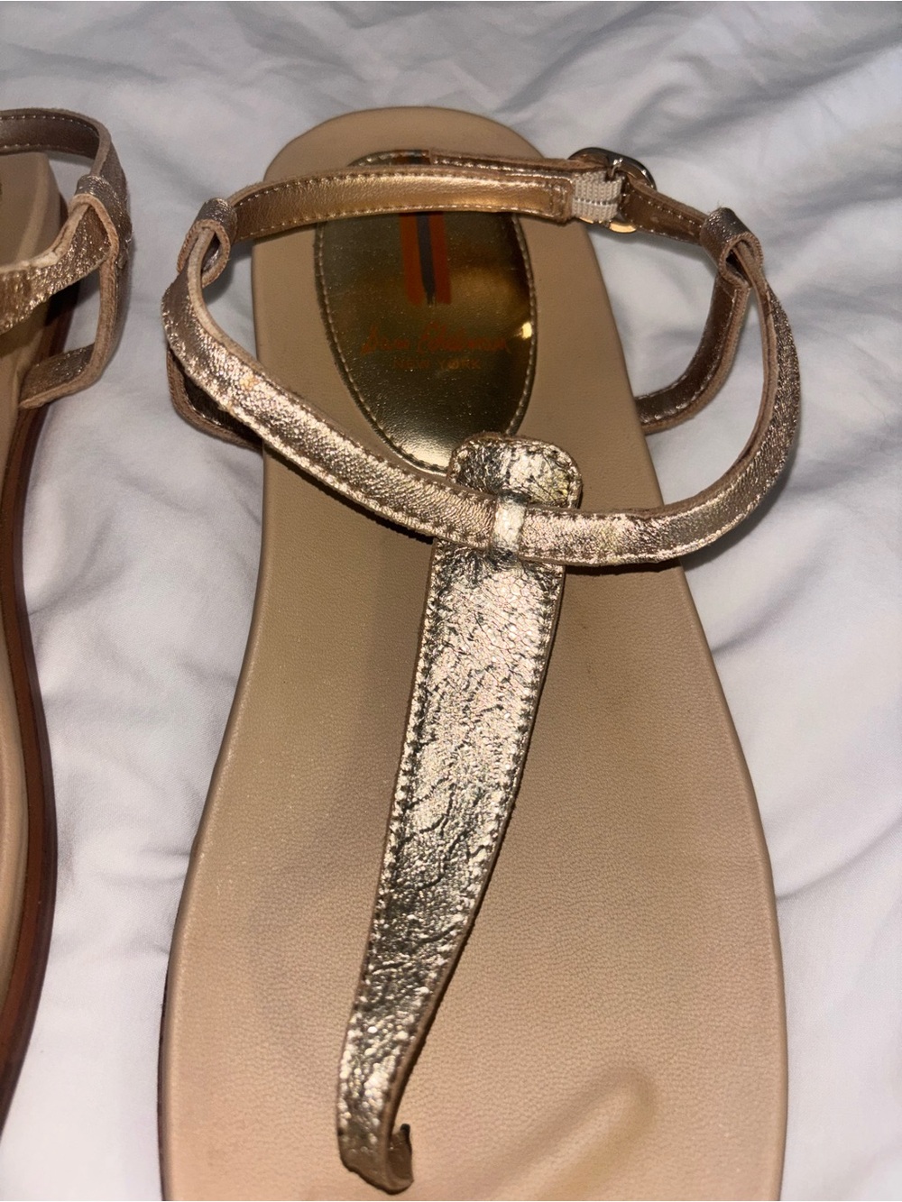 Sam Edelman 8 Gold Metallic Leather T Strap Thong Sandal Flip Flops Coastal Shoe - Picture 8 of 11